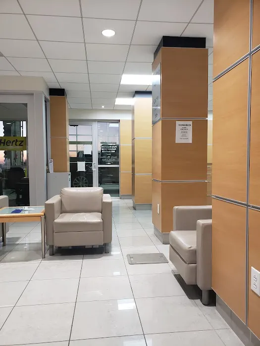 Hertz Car Rental - Rockwall - 990 West I-30 Picture 5