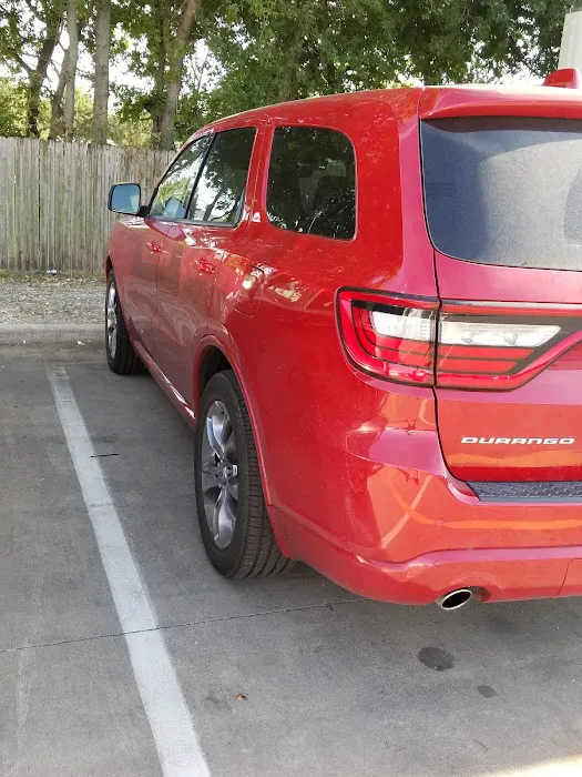 Avis Car Rental Picture 1