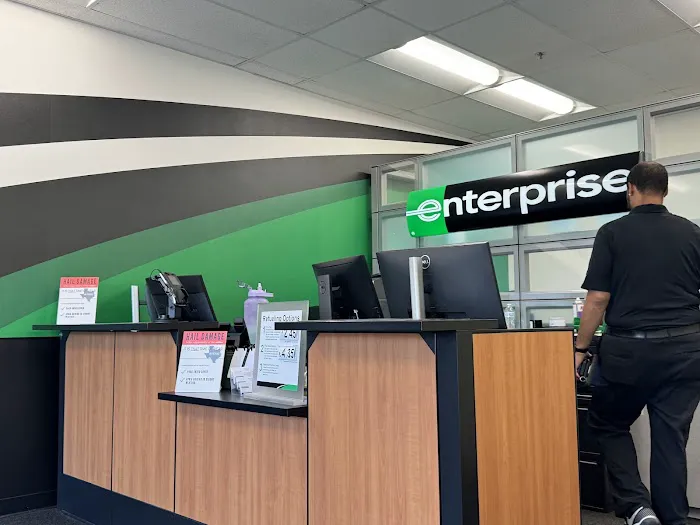 Enterprise Rent-A-Car Picture 2