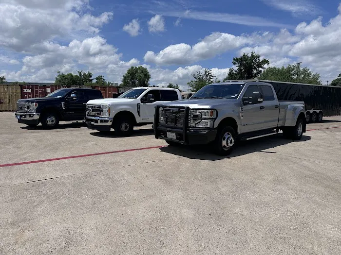 Lone Star Truck Rentals Picture 3