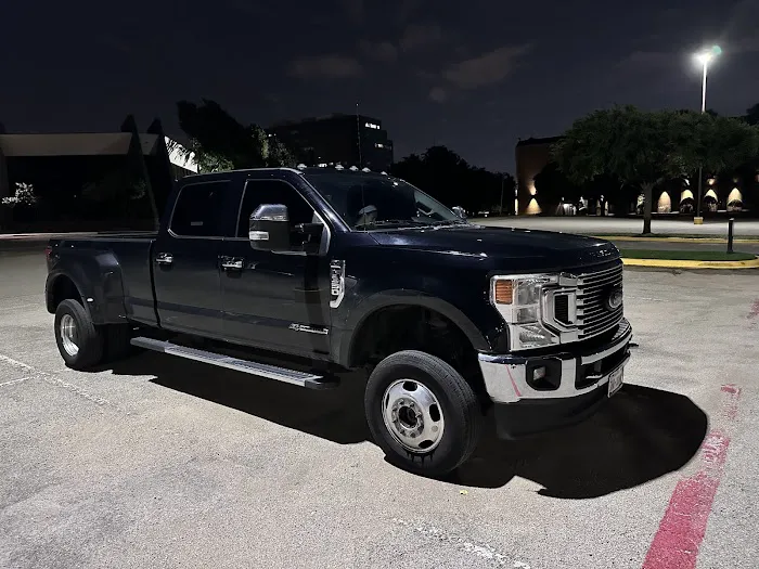 Lone Star Truck Rentals Picture 1