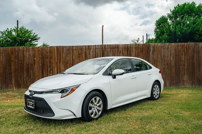 Commerce Auto Rental Picture 2