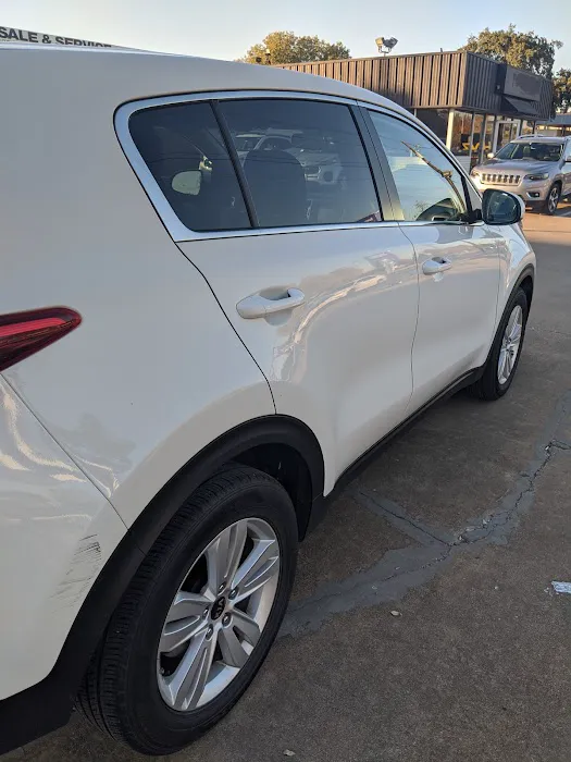 Hertz Car Rental - Arlington - Peach Street Picture 2