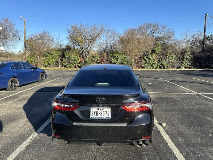 Goldmine Enterprise Car Rental Picture 3
