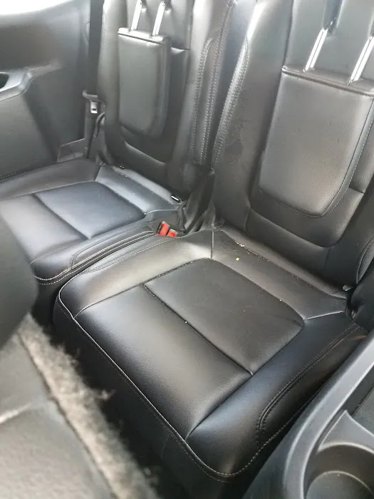 Avis Car Rental Picture 1