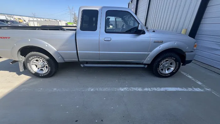 Chasing Mustangs and I Need a Truck DFW Rentals Picture 8