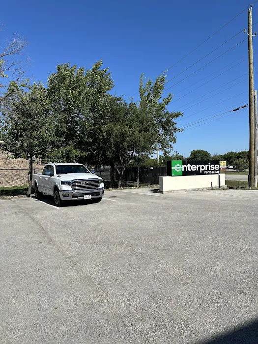 Enterprise Rent-A-Car Picture 4