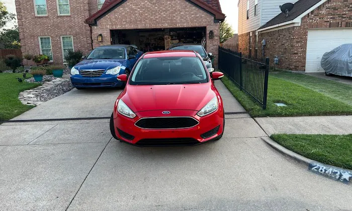 Luv My Trip Car Rental Picture 1