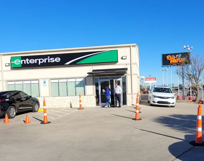 Enterprise Rent-A-Car Picture 1