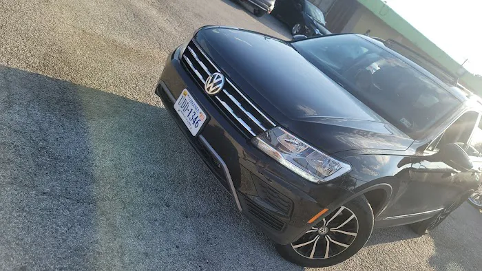 Avis Car Rental Picture 4