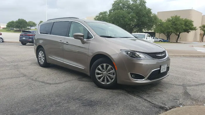 Avis Car Rental Picture 3