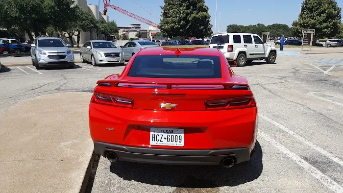 Avis Car Rental Picture 2