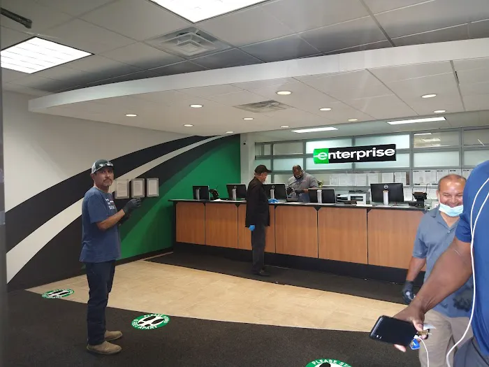 Enterprise Rent-A-Car Picture 6