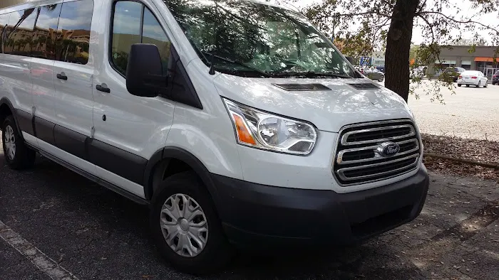 Avis Car Rental Picture 3