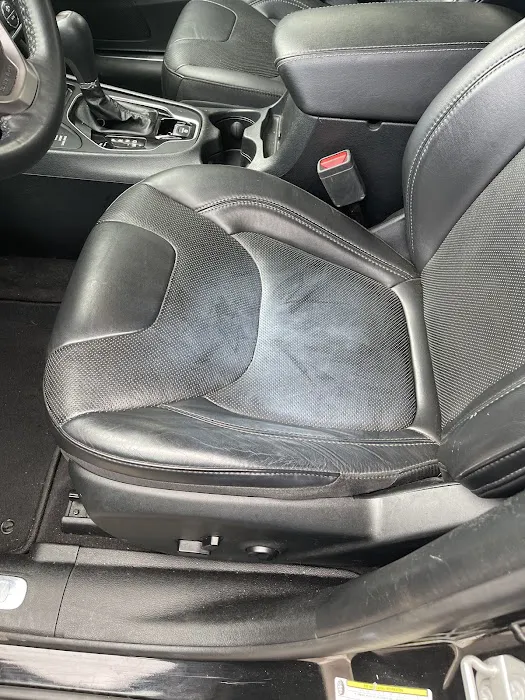 Avis Car Rental Picture 4