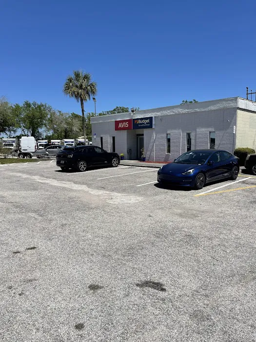 Avis Car Rental Picture 2