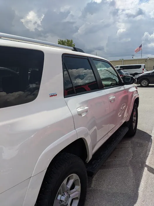 Avis Car Rental Picture 9
