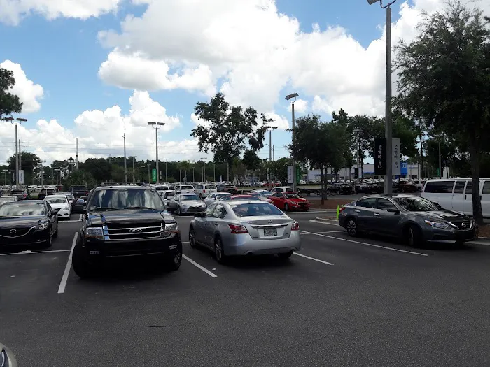 Hertz Car Rental - Jacksonville - Southside Boulevard Picture 3