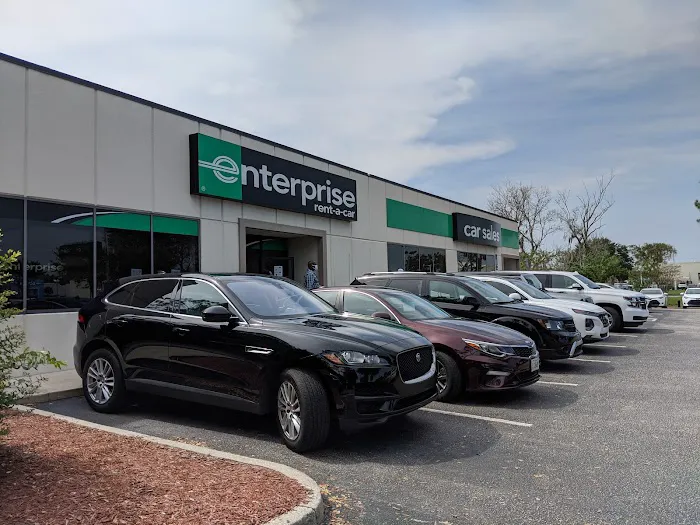 Hertz Car Rental - Jacksonville - Southside Boulevard Picture 7