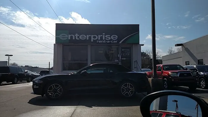 Enterprise Rent-A-Car Picture 4