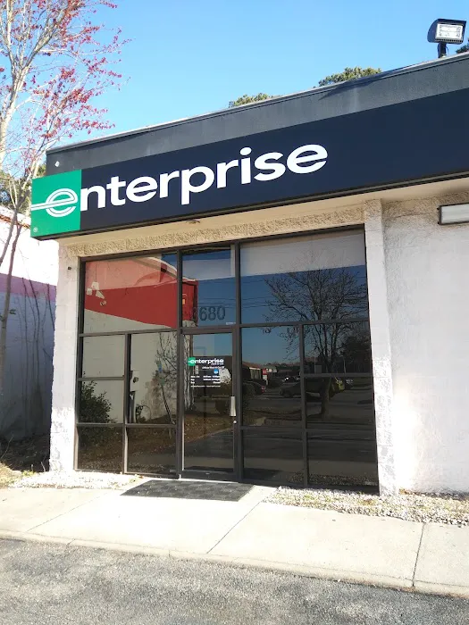 Enterprise Rent-A-Car Picture 2
