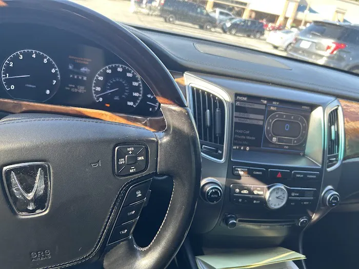 J&M Car Rental LLC Picture 3