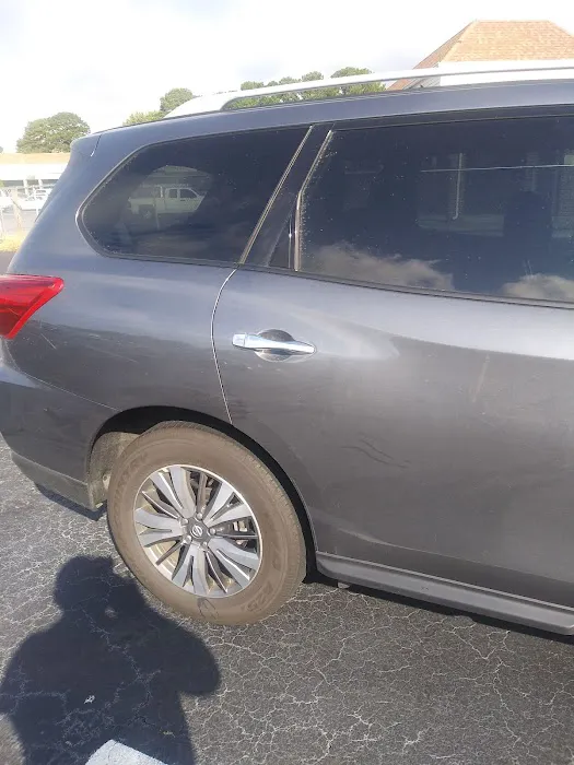Avis Car Rental Picture 4