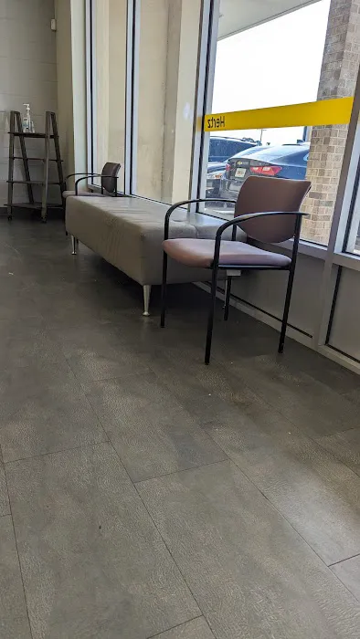 Hertz Car Rental - Hampton - West Mercury Boulevard Picture 7