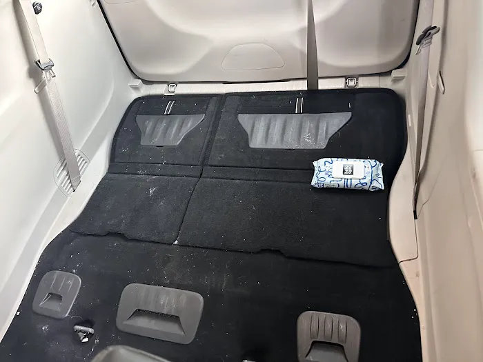Avis Car Rental Picture 8