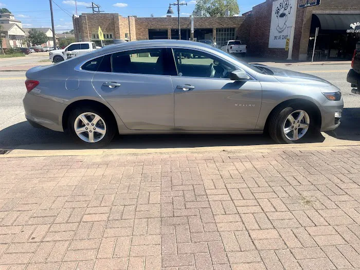 Avis Car Rental Picture 7