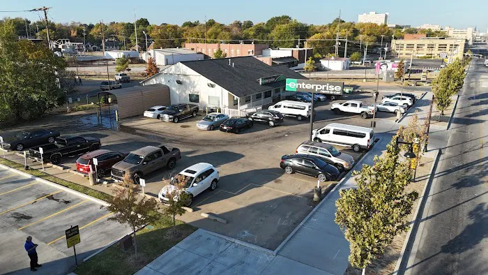 Enterprise Rent-A-Car Picture 3