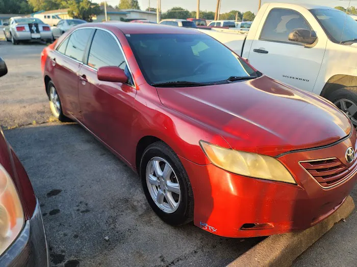 Economy Car Rental Picture 9