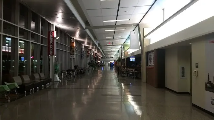 Dollar Car Rental - Tulsa International Airport Picture 2
