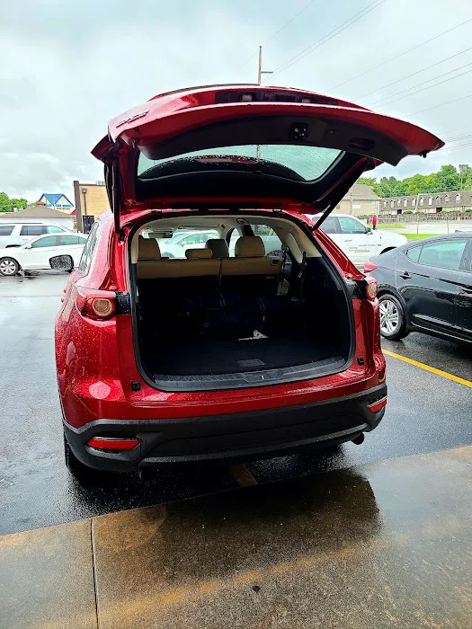 Avis Car Rental Picture 2