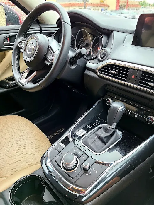 Avis Car Rental Picture 7