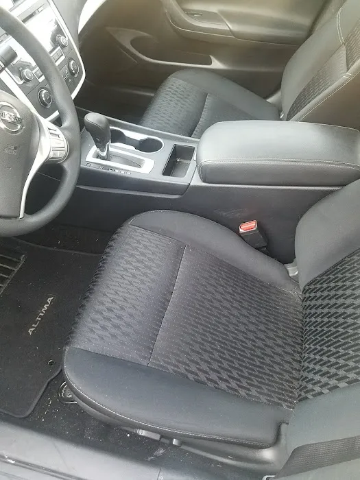 Hertz Car Rental - Tulsa - South Memorial Picture 4