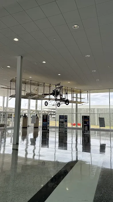 Avis Car Rental Picture 4