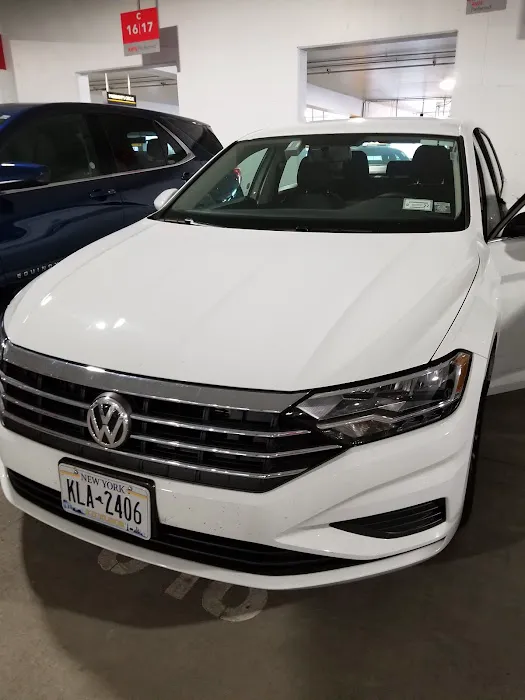 Avis Car Rental Picture 10