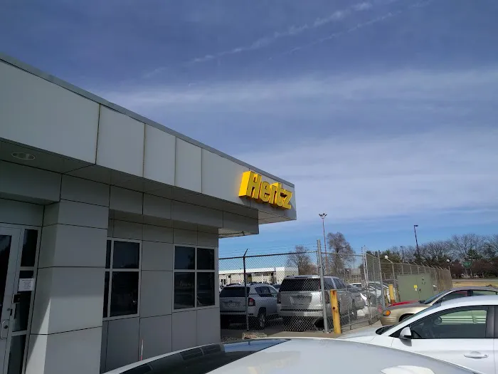 Hertz Car Rental - Omaha Eppley Airport Picture 3