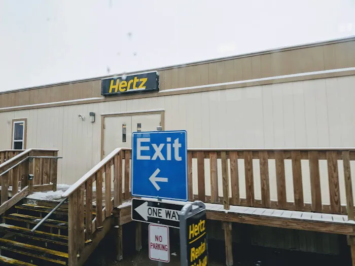 Hertz Car Rental - Omaha Eppley Airport Picture 10