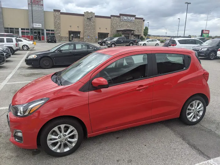 Hertz Car Rental - Omaha - Central Omaha Hle Picture 7