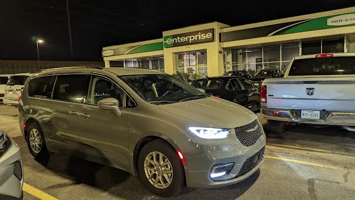 Enterprise Rent-A-Car Picture 1