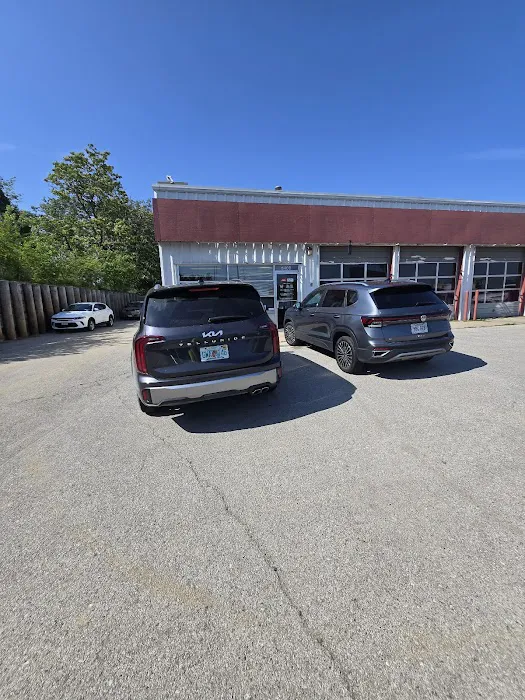 Avis Car Rental Picture 3
