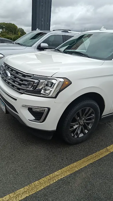 Avis Car Rental Picture 3