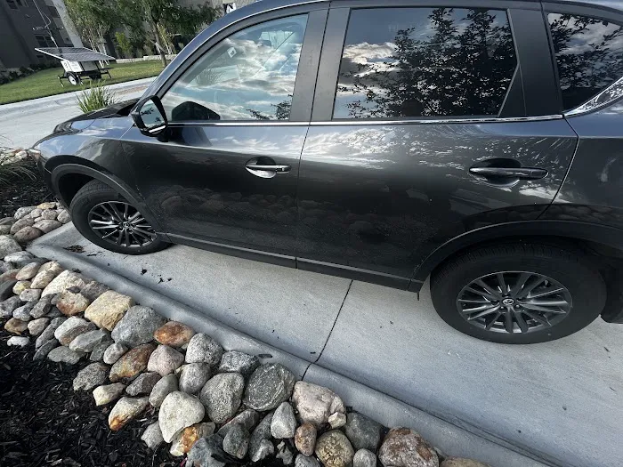 Hertz Car Rental - Omaha - West Omaha Hle Picture 3