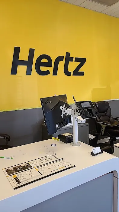 Hertz Car Rental - Omaha - West Omaha Hle Picture 9