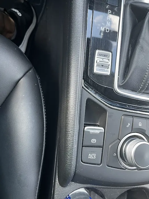 Hertz Car Rental - Omaha - West Omaha Hle Picture 8