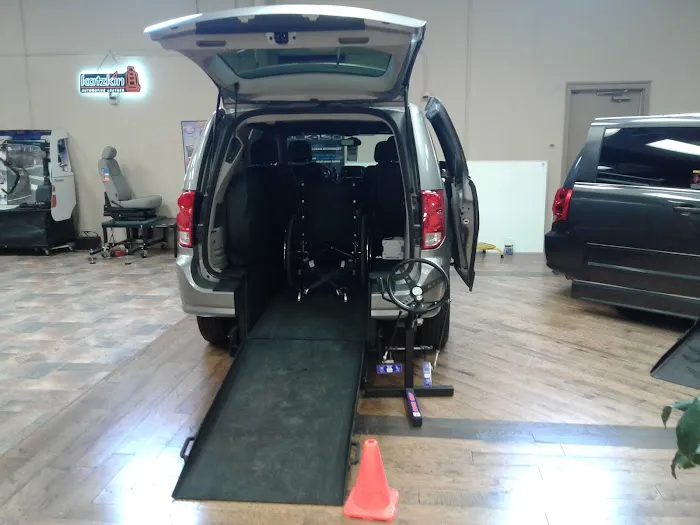 Mobility Motoring: Wheelchair & Handicap Vehicles Picture 5