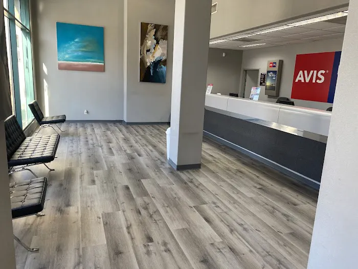 Avis Car Rental Picture 1