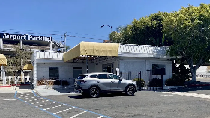 Hertz Car Rental - San Diego - W Laurel Street Picture 2